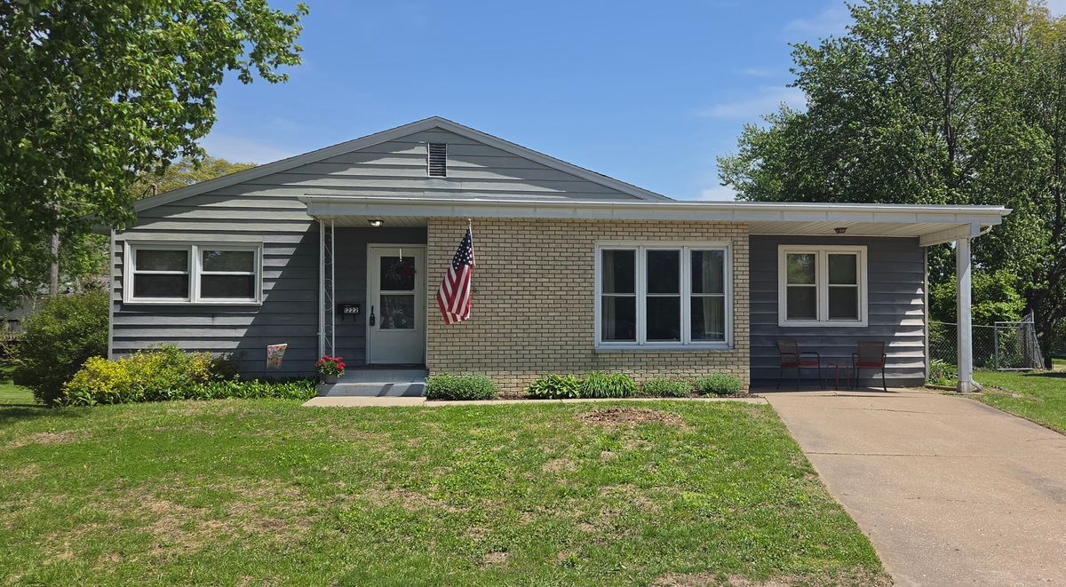 1222 7th Avenue Court, Silvis, IL 61282