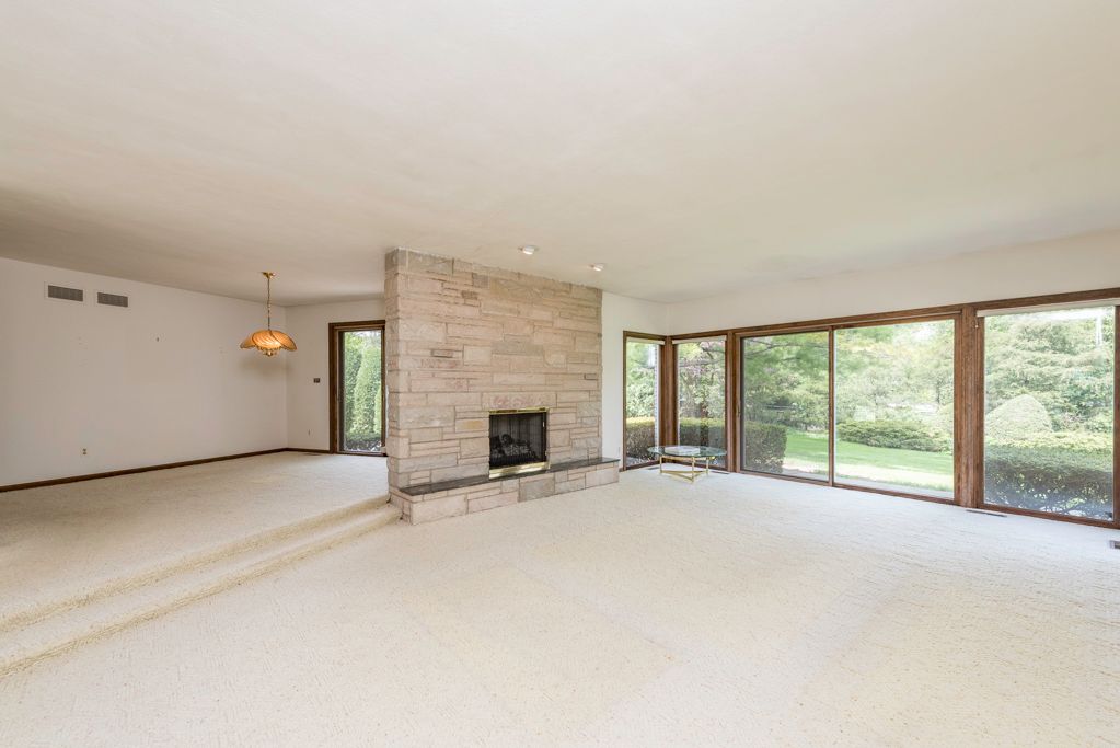 4914 3rd Street, Winthrop Harbor, IL 60096
