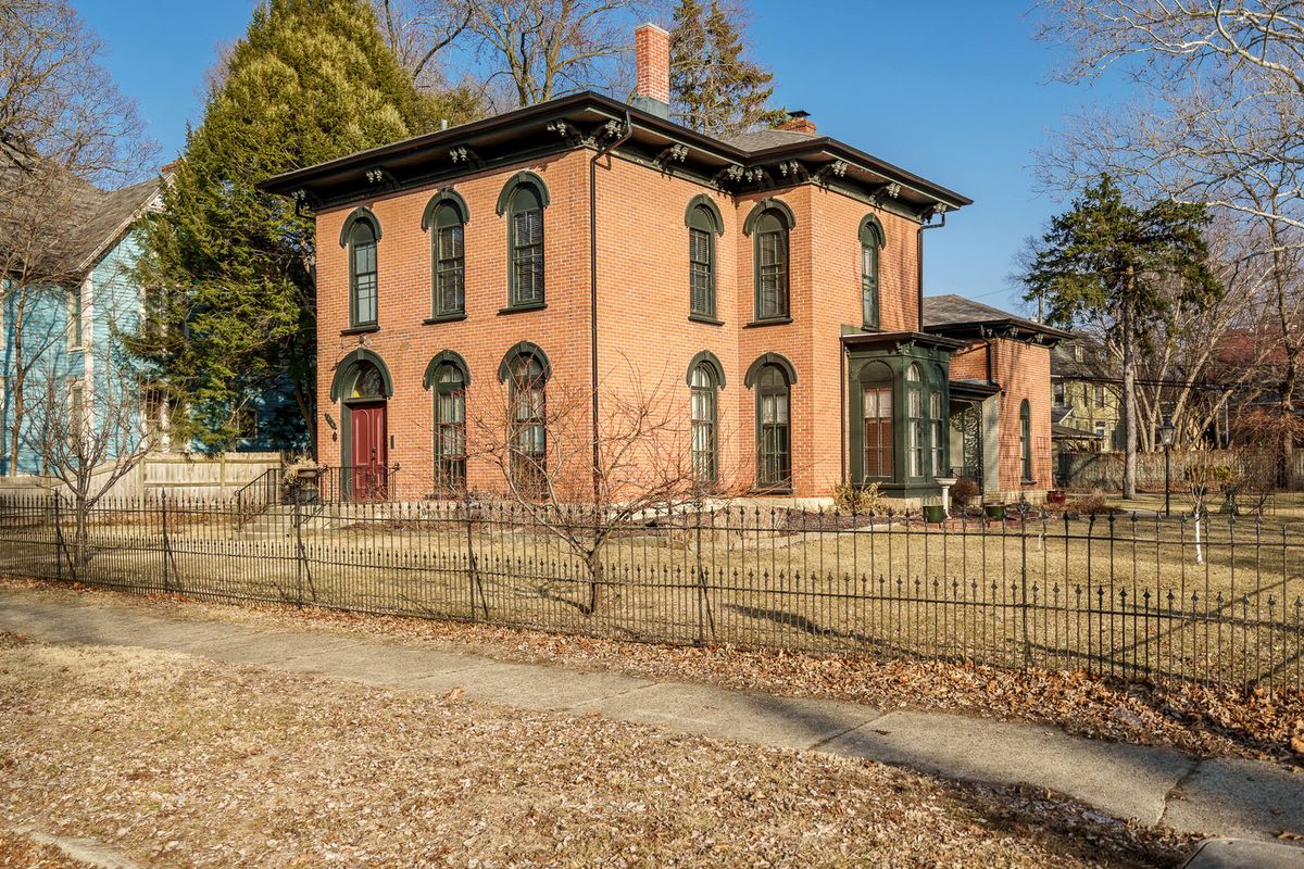 326 2nd Street, Rockford, IL 61104