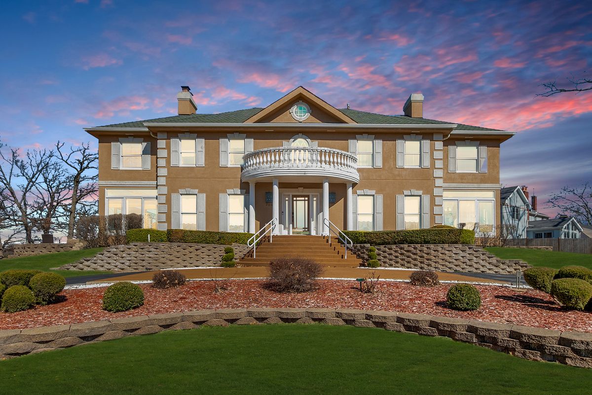 739 Aberdeen Drive, Crete, IL 60417