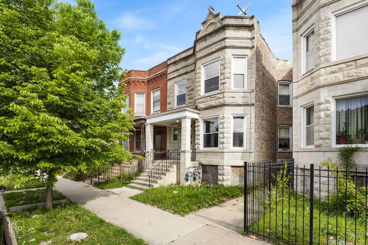 4126 Jackson Boulevard, Chicago, IL 60624
