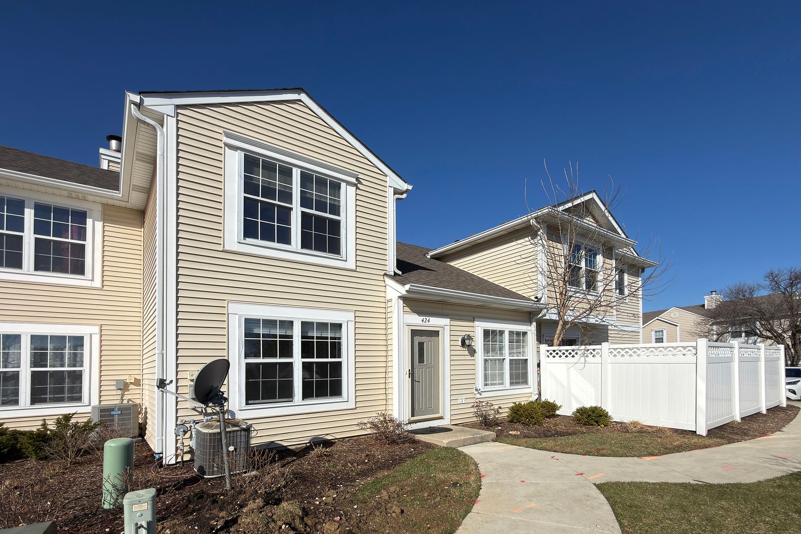 424 Le Parc Circle — Buffalo Grove, IL 60089