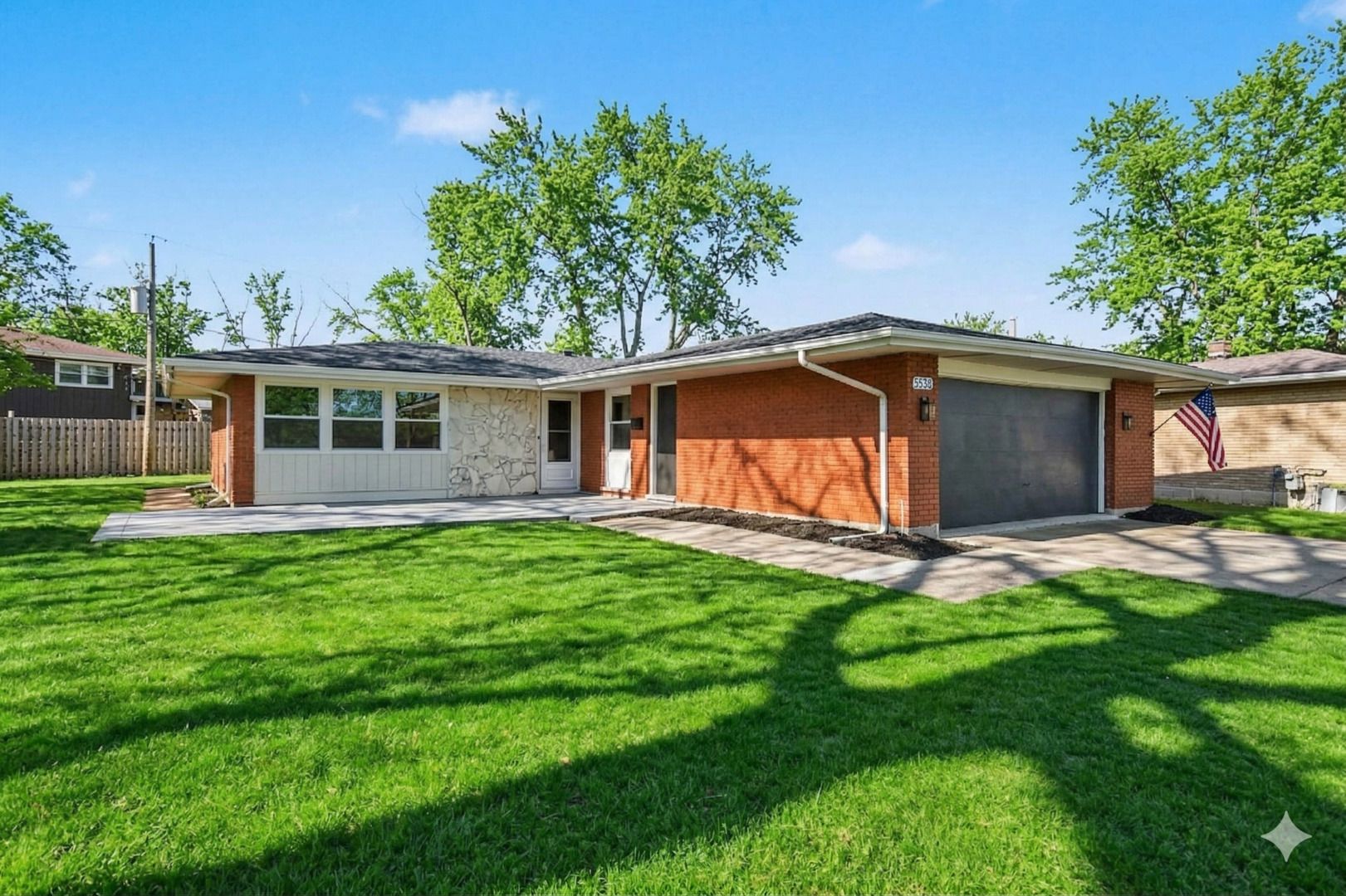 5535 Adeline Place — Oak Forest, IL 60452