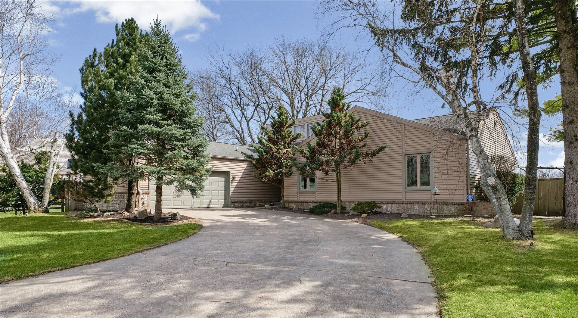 1850 Maynard Drive — Champaign, IL 61822