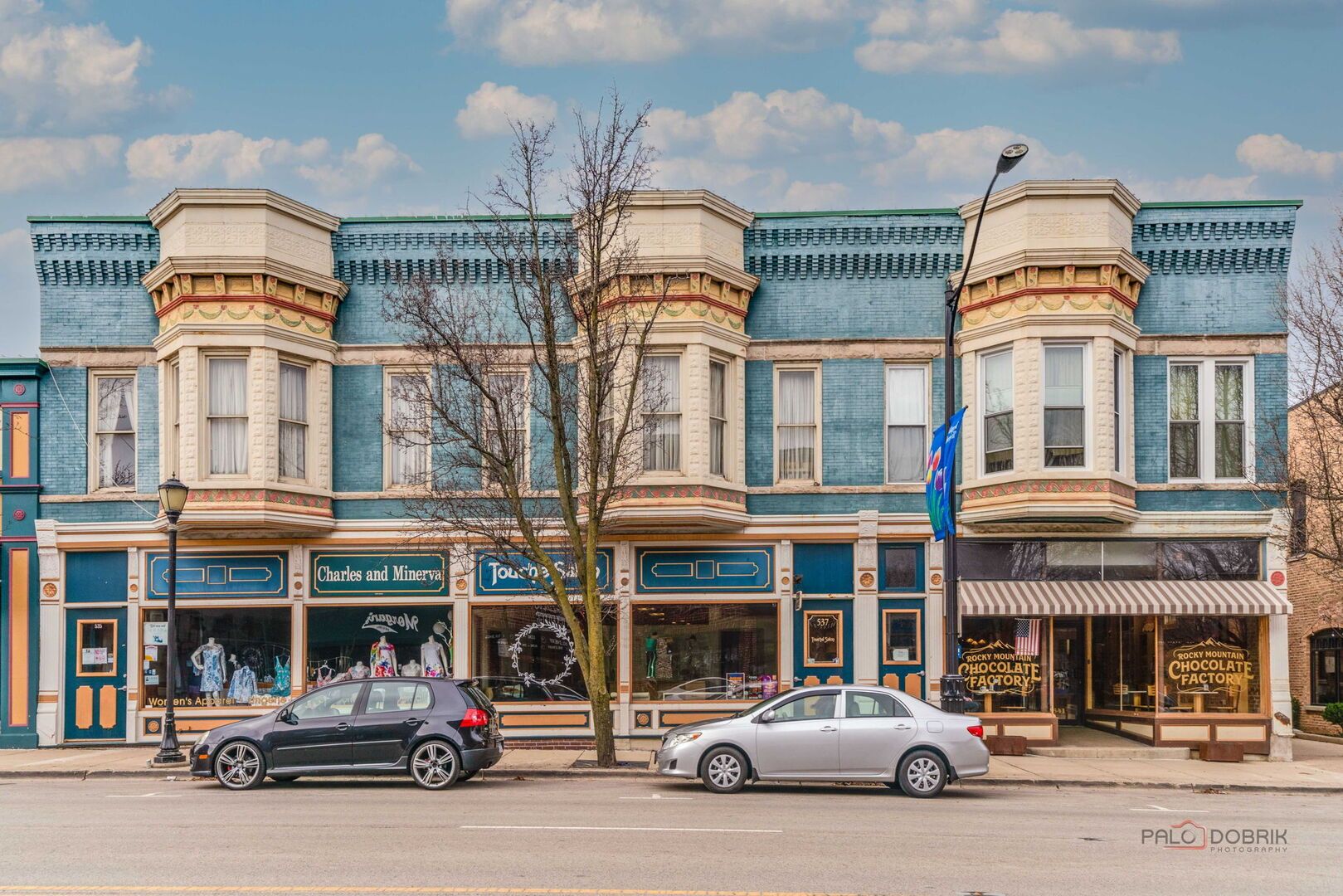 537 N Milwaukee Avenue — Libertyville, IL 60048