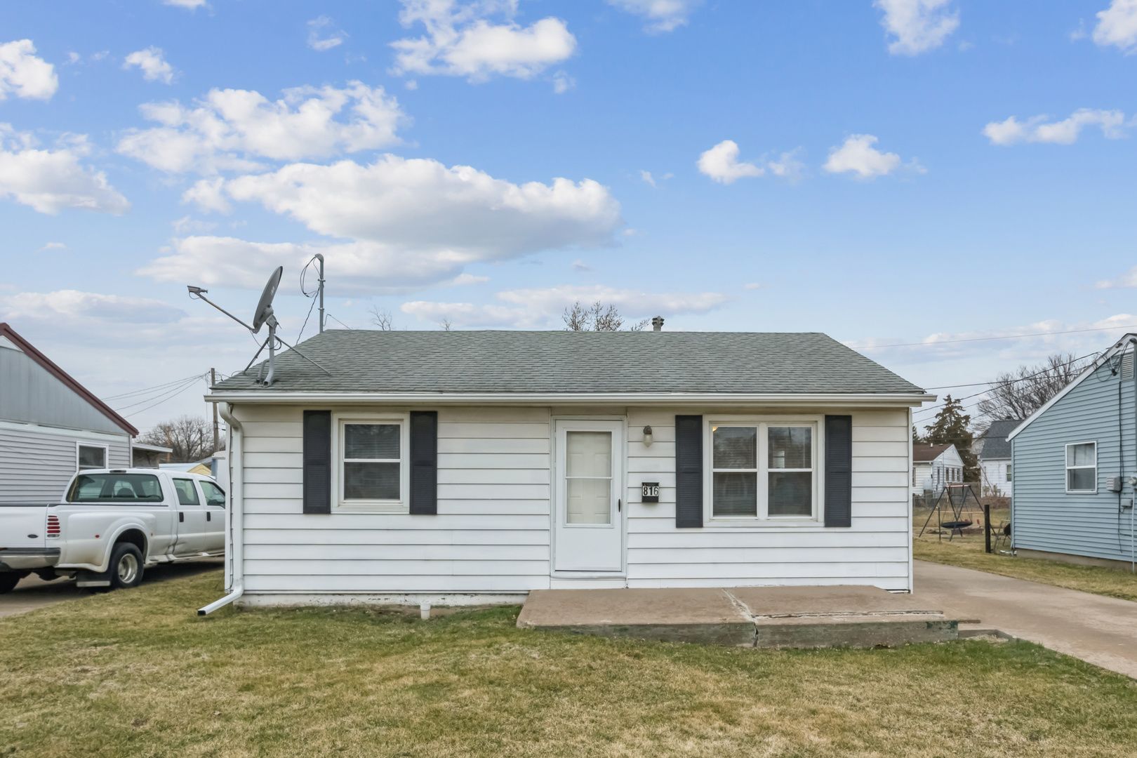 816 Lincoln Boulevard — Clinton, IA 52732