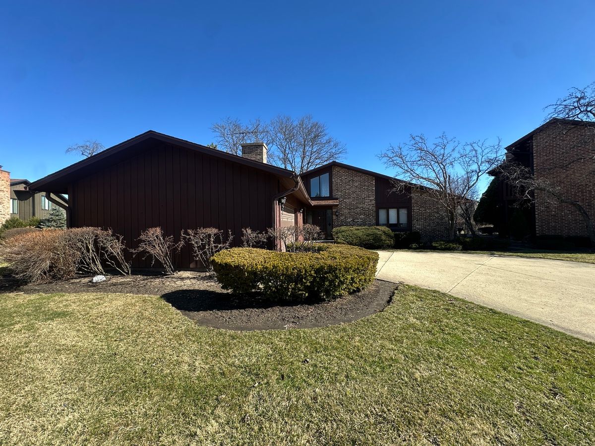3008 Rennes Court, Northbrook, IL 60062