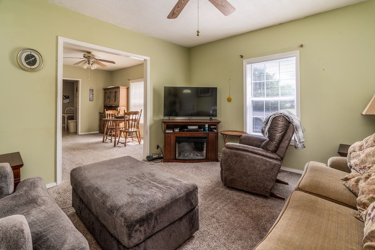 202 S Ervin Street, Pittsburg, IL 62974