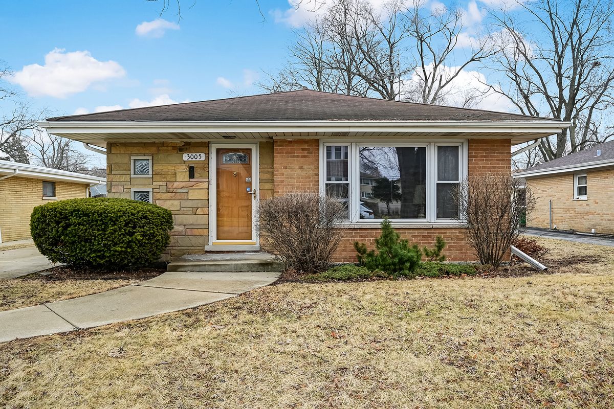 3005 Downing Avenue, Westchester, IL 60154