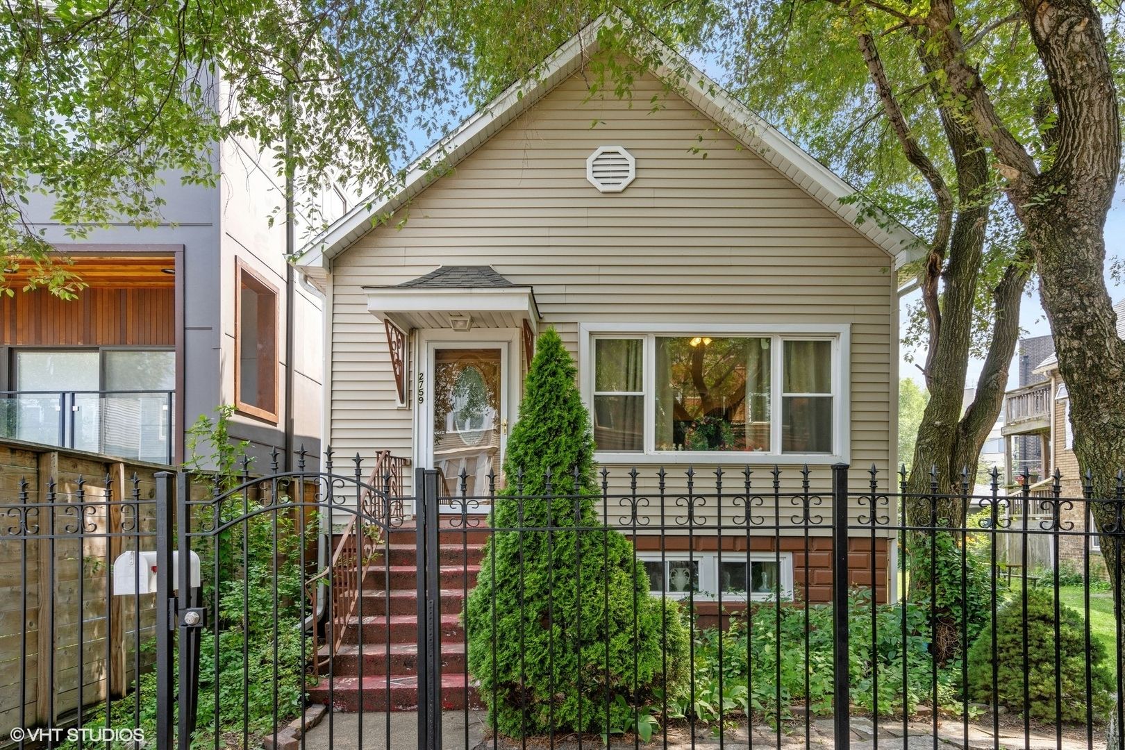 2759-2761 W Francis Place — Chicago, IL 60647