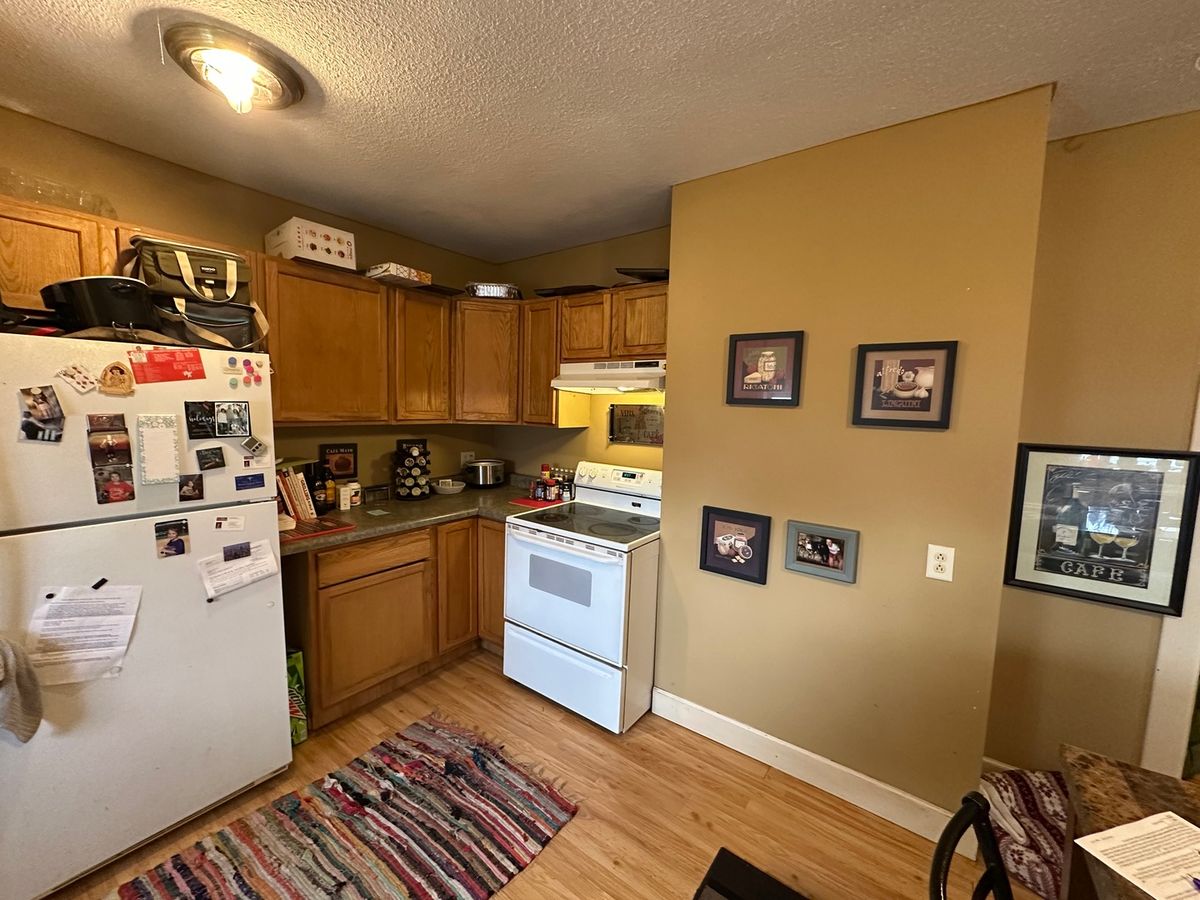 111 South Street, Bradford, IL 61421