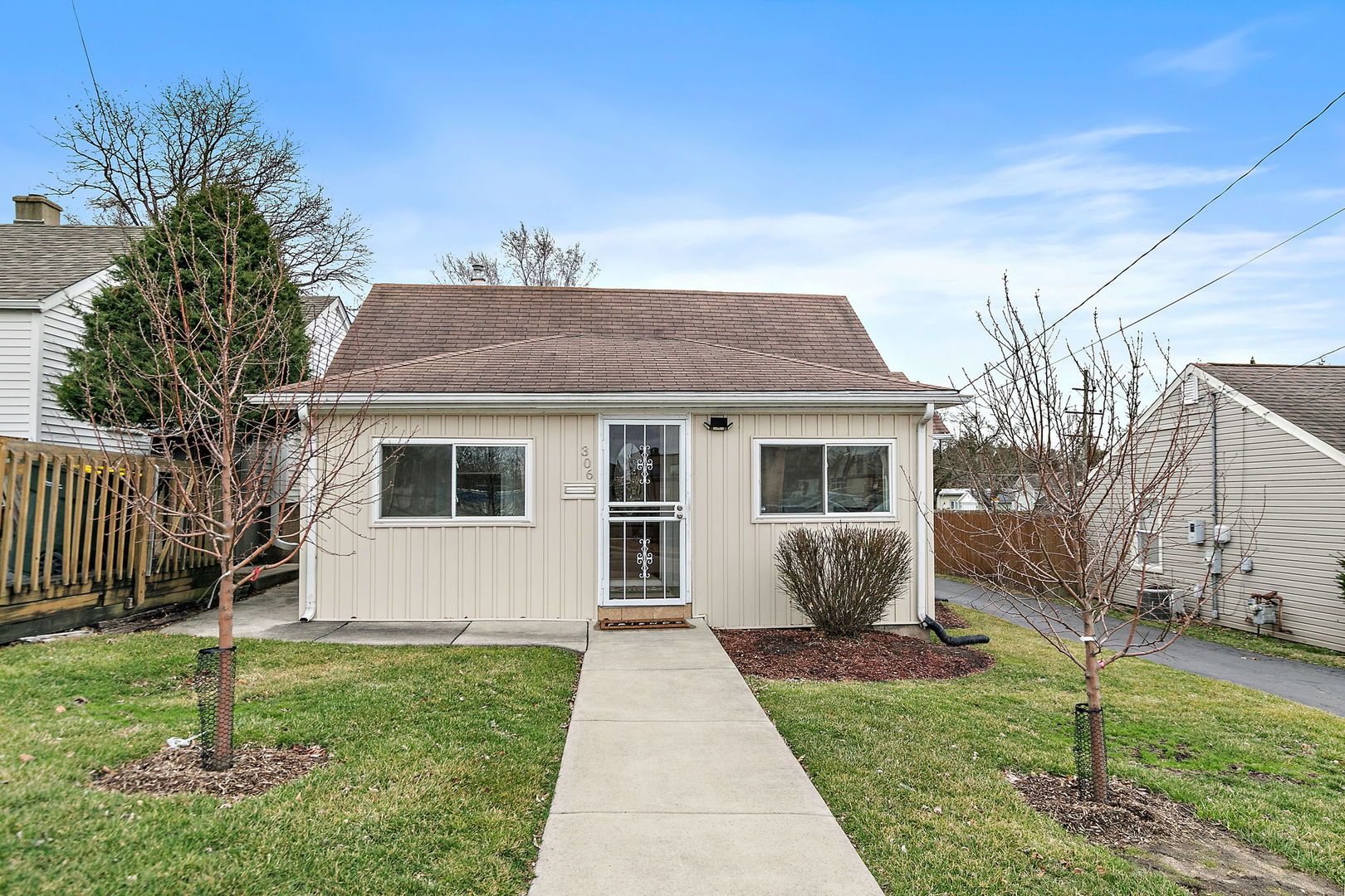 306 Johnson Street — East Dundee, IL 60118