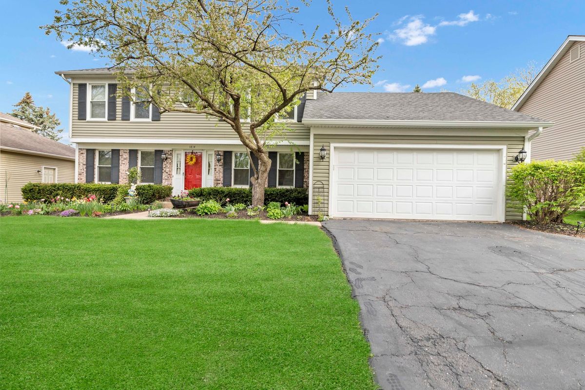1814 Cambridge Drive, St. Charles, IL 60174