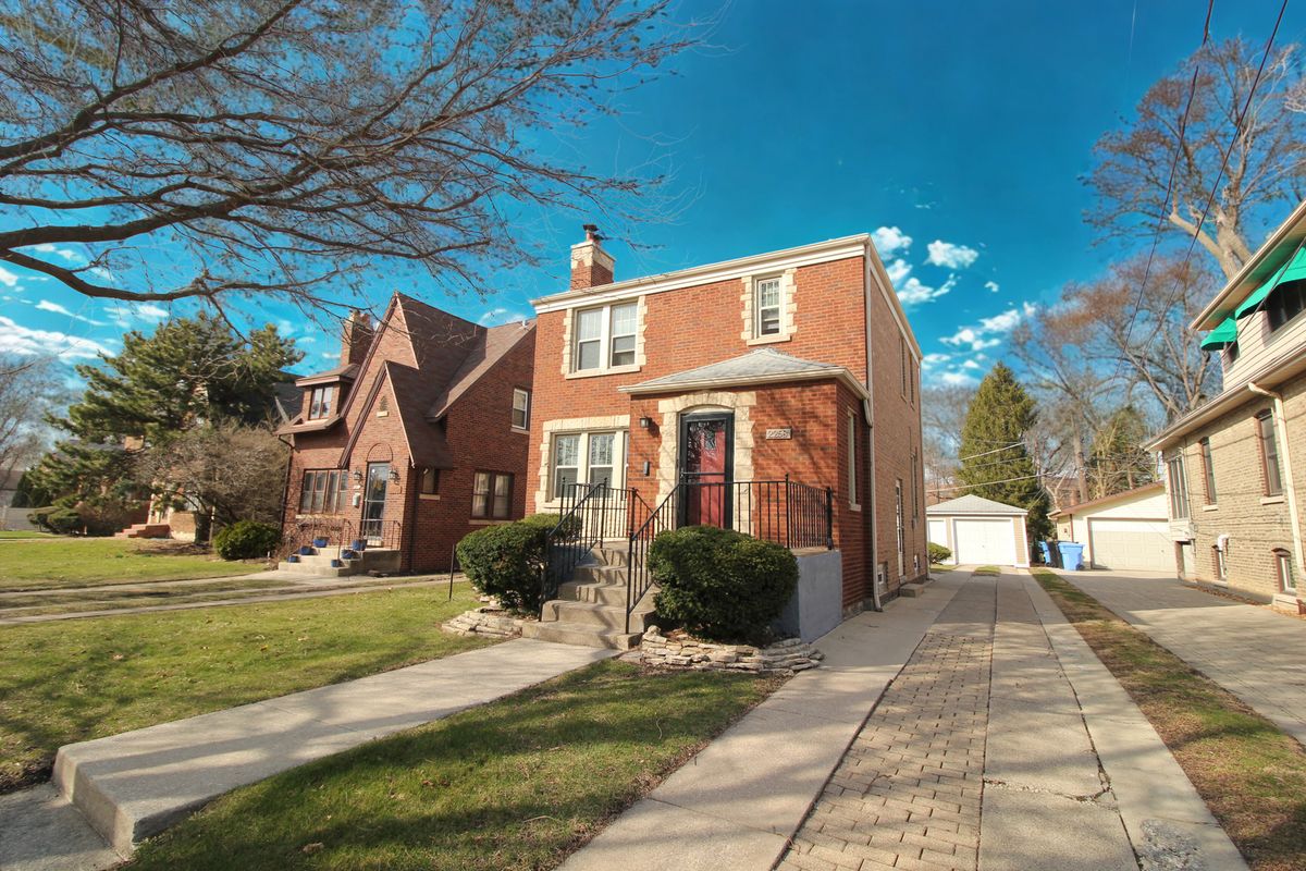 2258 115th Street, Chicago, IL 60643