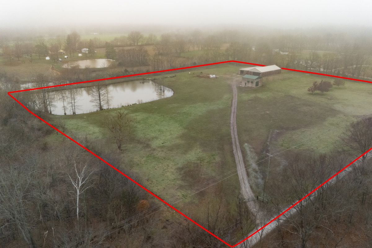 9301 Thomas Street, Coello, IL 62825