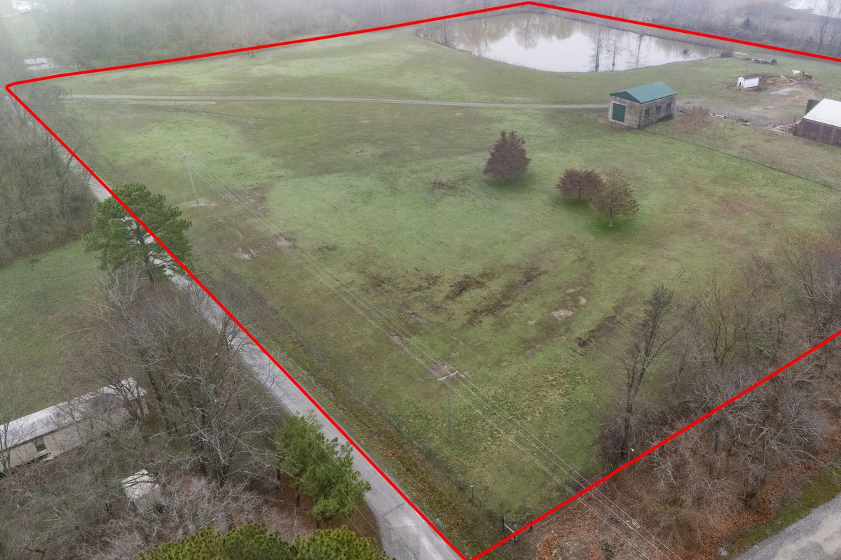 9301 Thomas Street, Coello, IL 62825