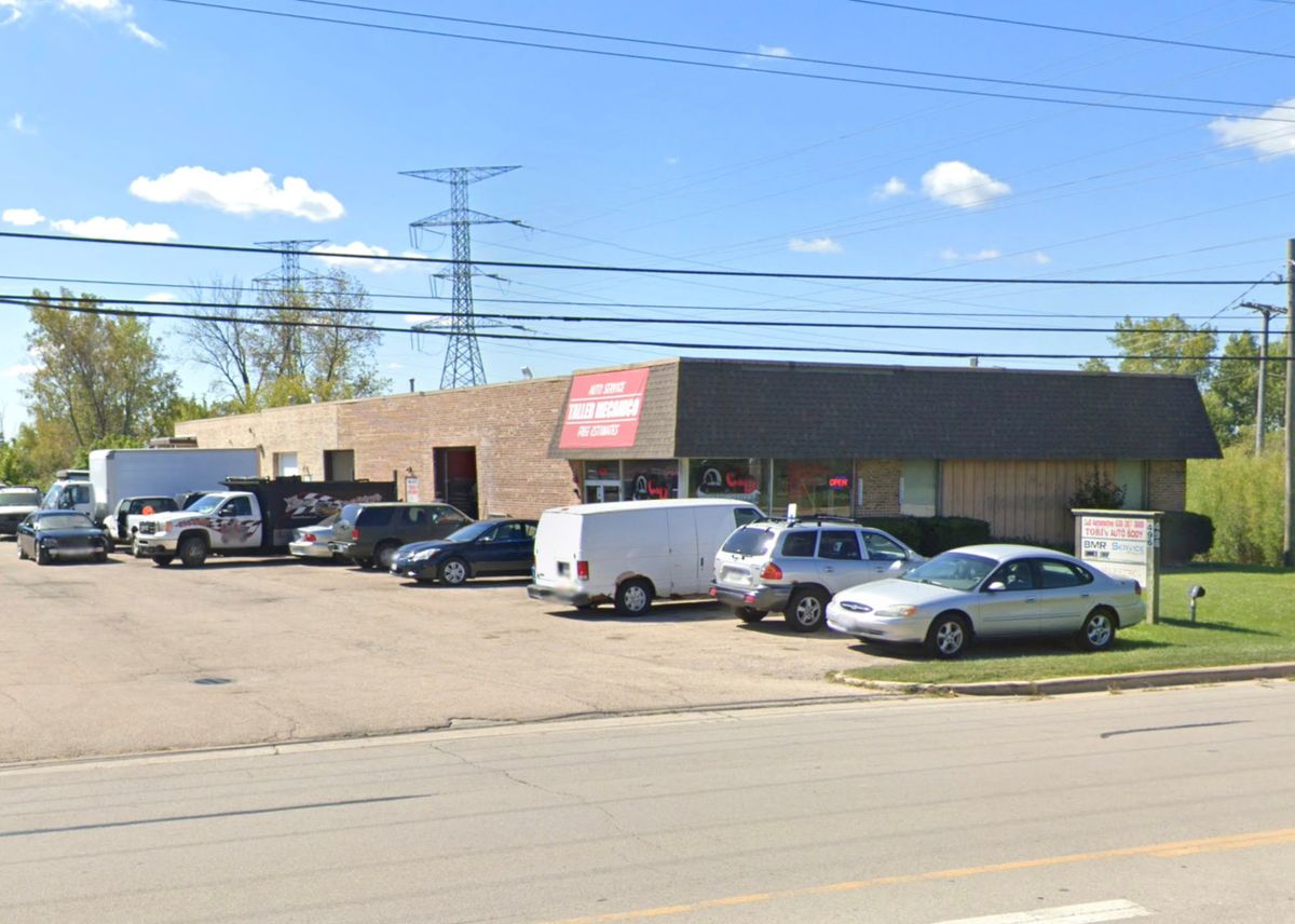 496 Saint Charles Road, Carol Stream, IL 60188