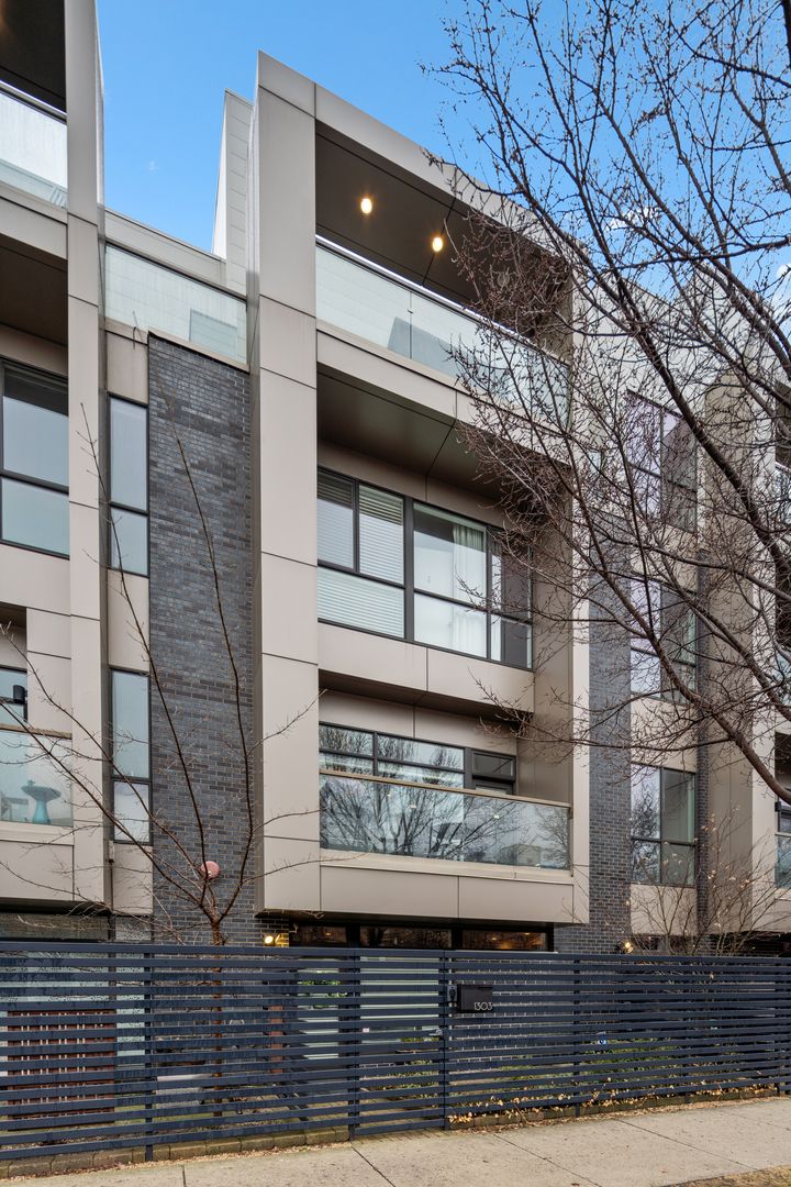 1303 Diversey Parkway, Chicago, IL 60614