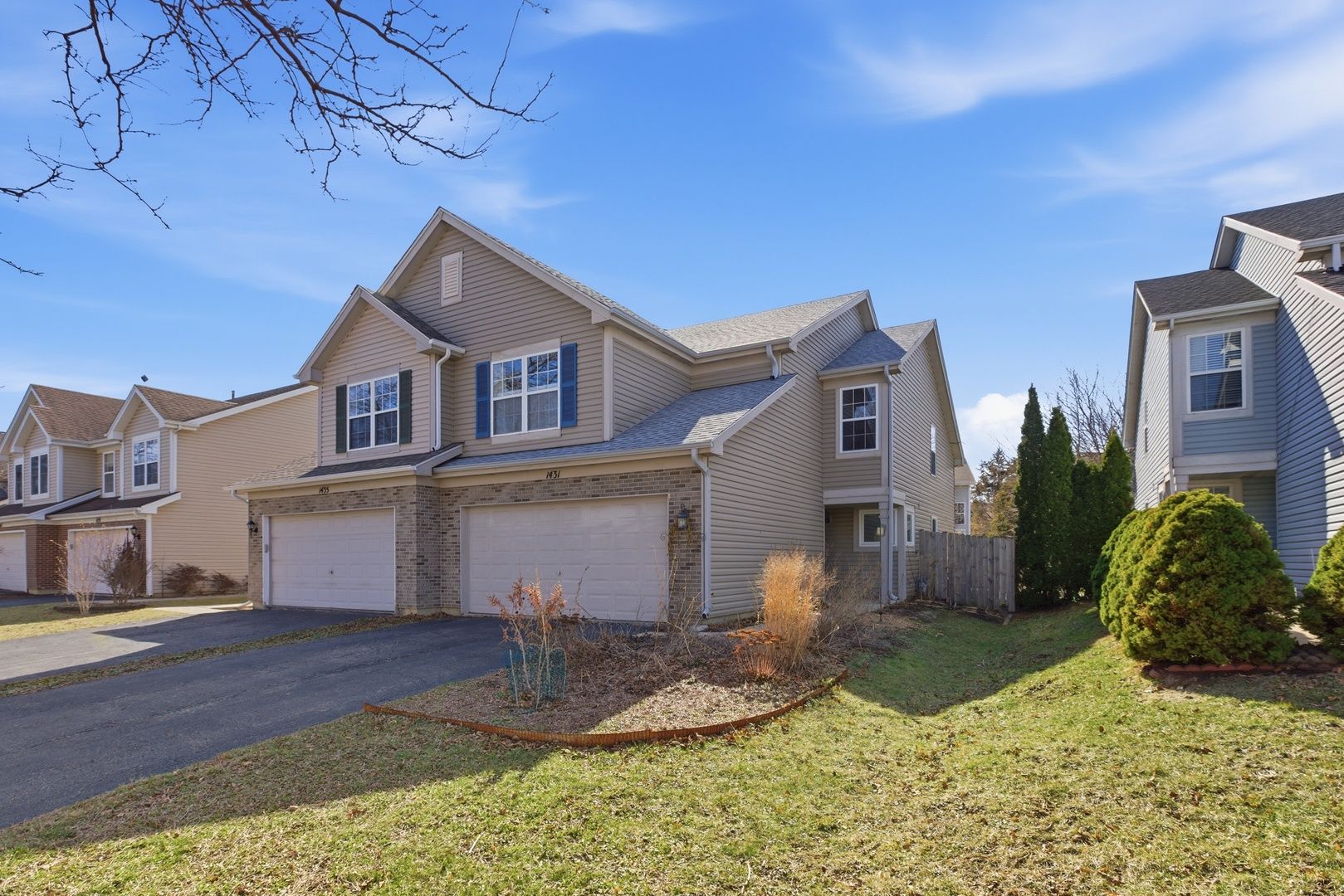 1431 Derby Lane — Mundelein, IL 60060