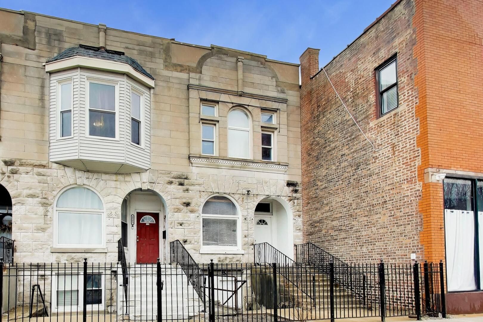 4505 S Indiana Avenue — Chicago, IL 60653
