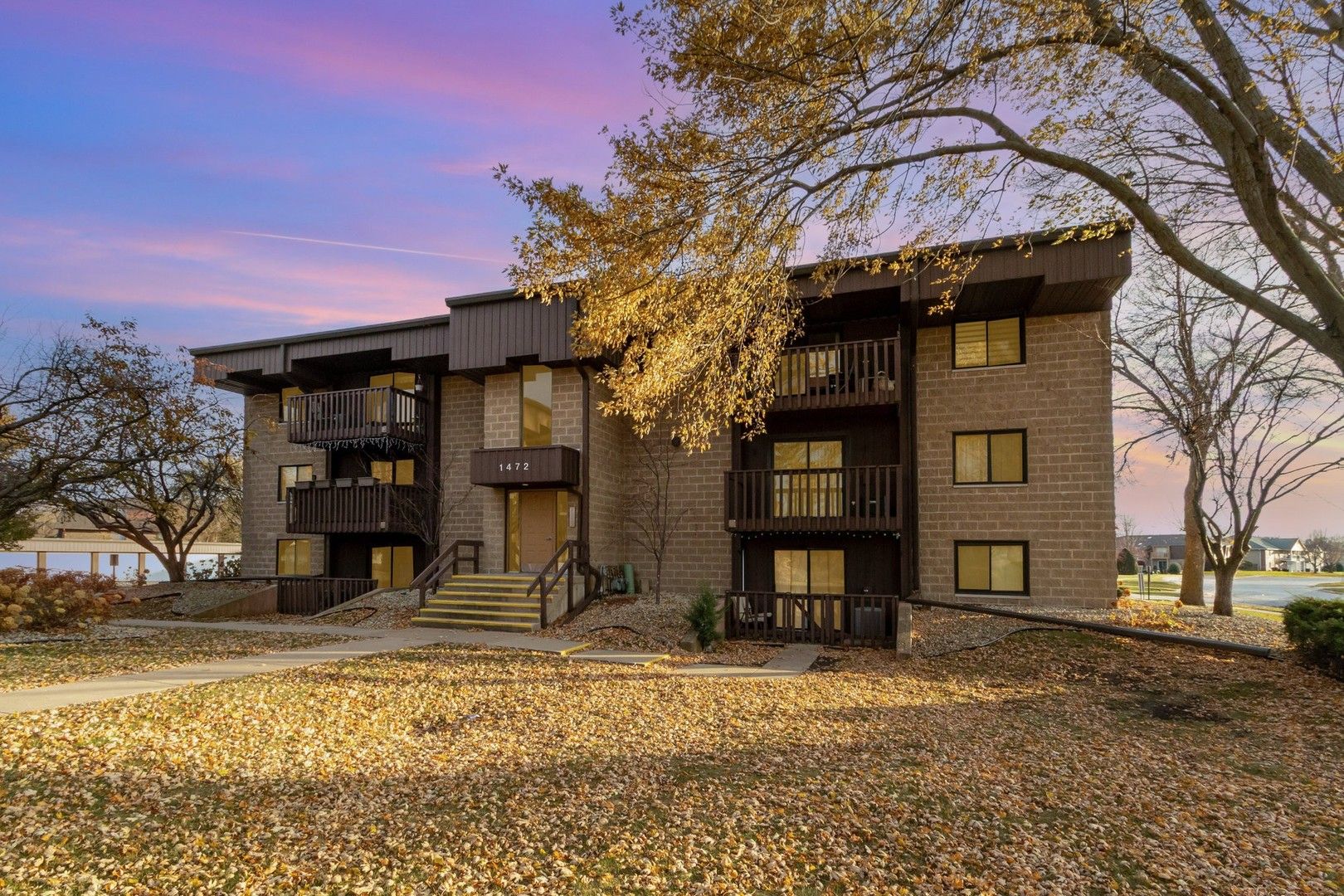 1472 Rock Run Drive #1B — Crest Hill, IL 60403