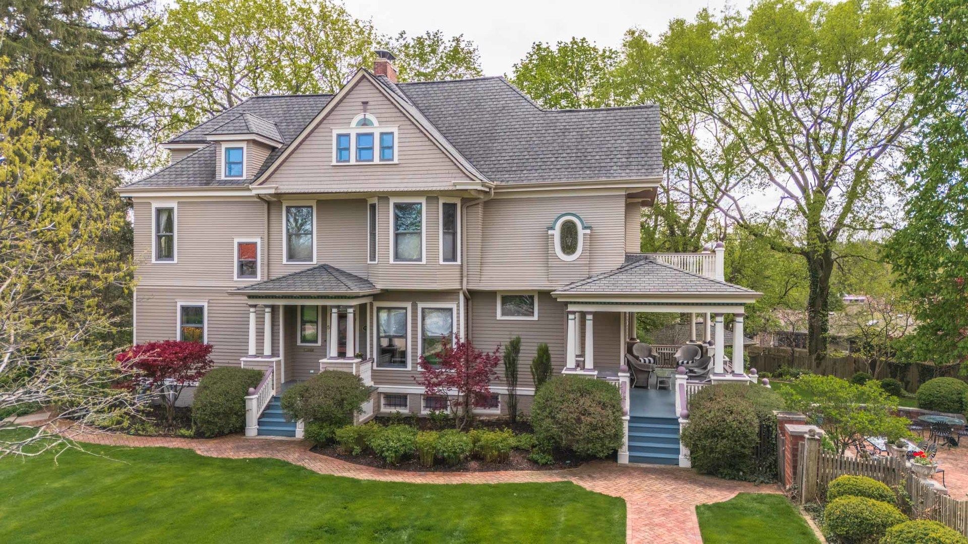 5 Broadway Place — Normal, IL 61761