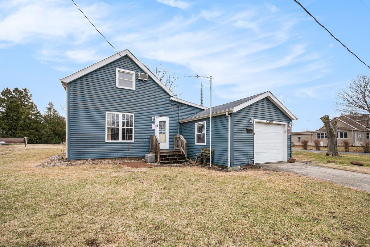 265 N Monroe Street, South Wilmington, IL 60474