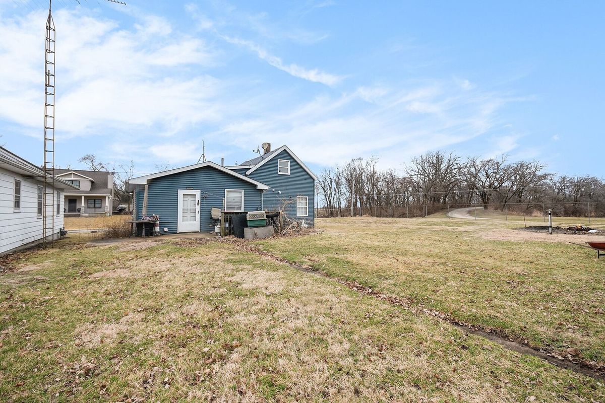 265 N Monroe Street, South Wilmington, IL 60474
