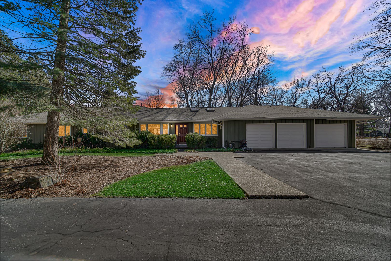 3459 W Mardan Drive — Long Grove, IL 60047