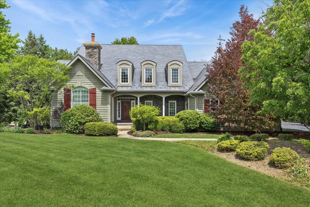 1546 Bobolink Circle — Woodstock, IL 60098