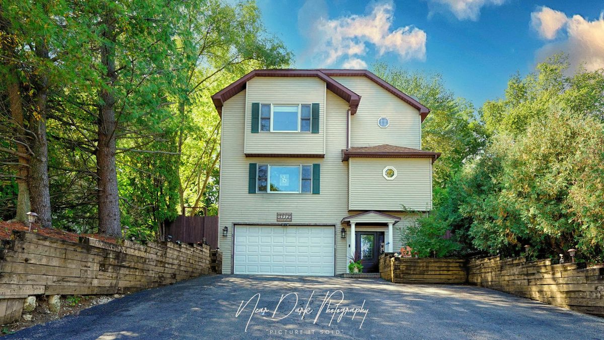 127 GRAND Avenue, Fox Lake, IL 60020