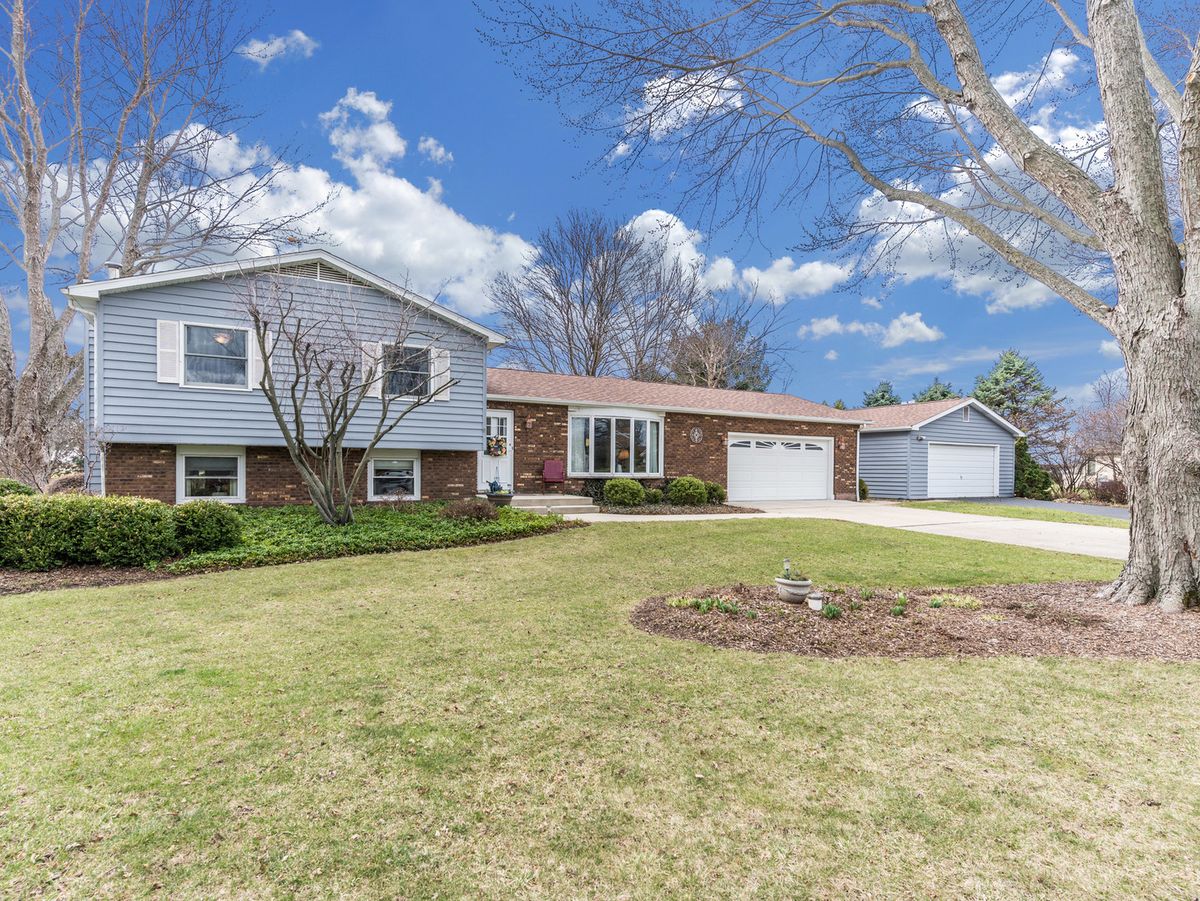 17663 Bicentennial Drive, Elwood, IL 60421