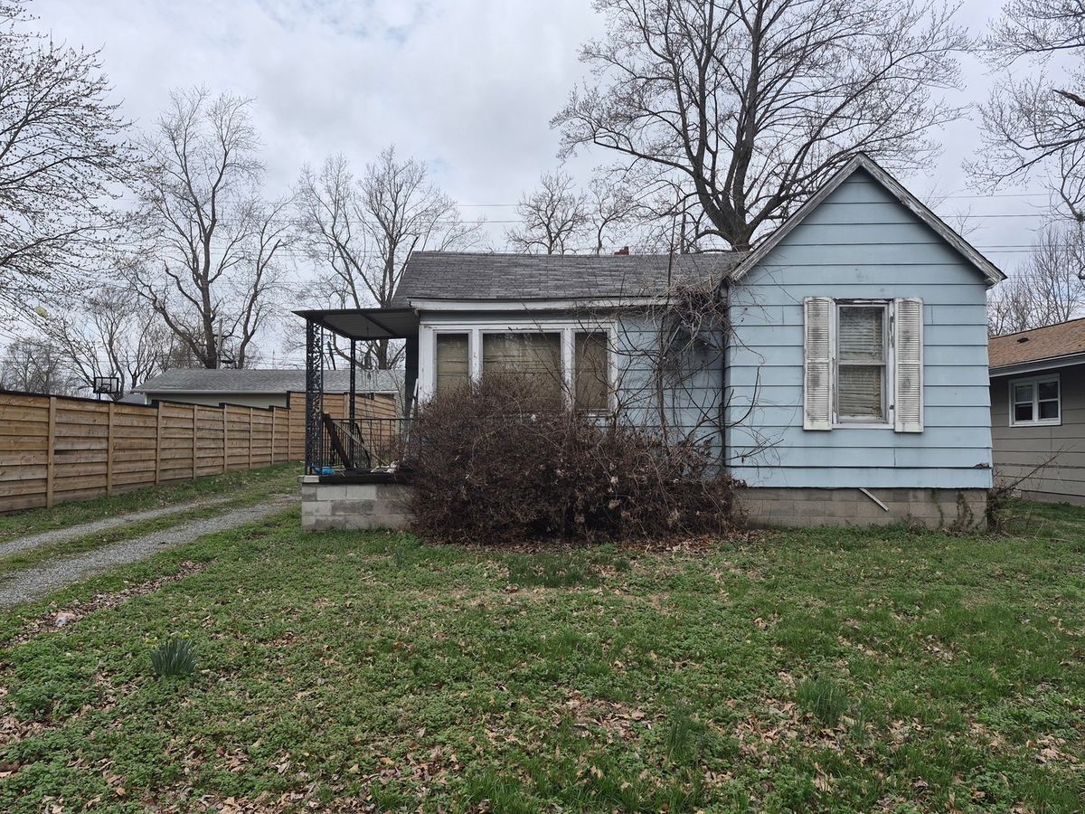 517 S 6th Street, Herrin, IL 62948