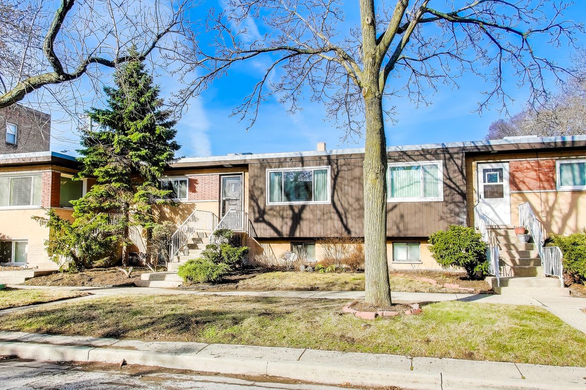 240 Elmwood Avenue, Evanston, IL 60202