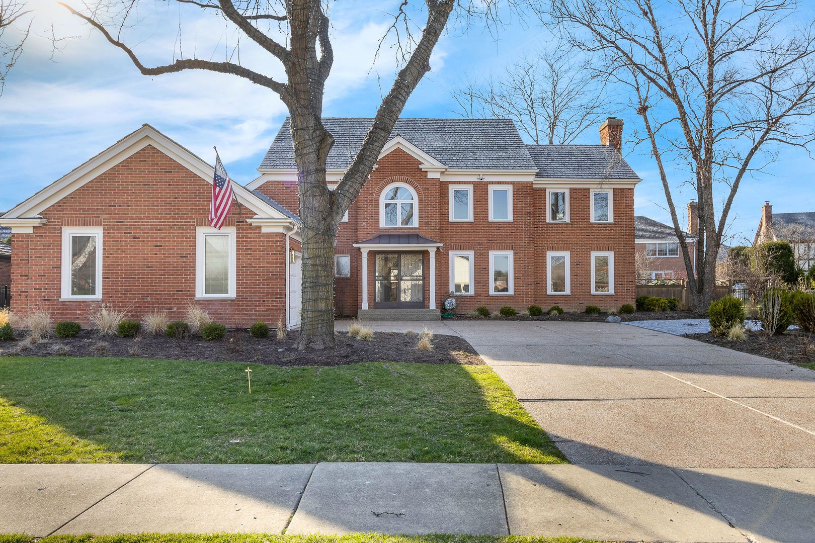 2331 Mohawk Lane — Glenview, IL 60026