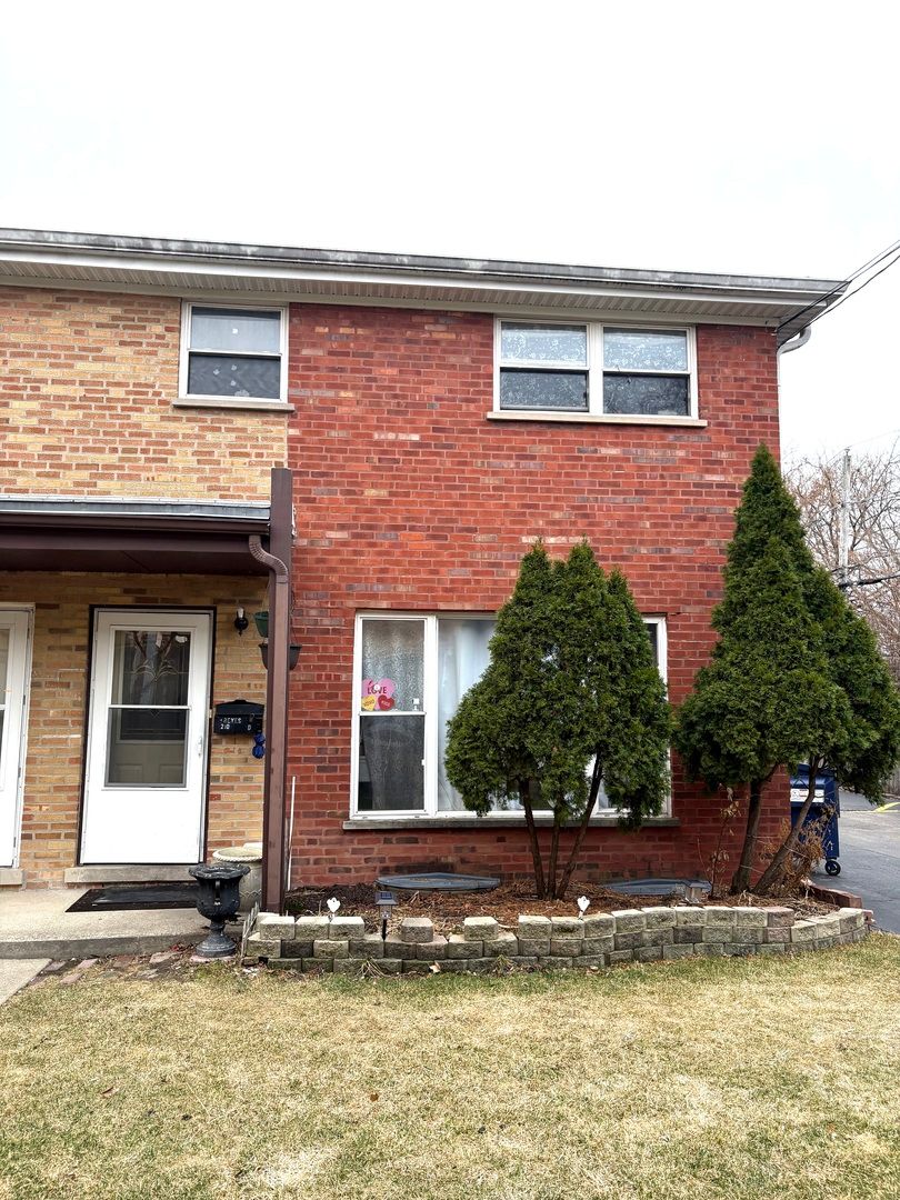 210 Linn Court, North Aurora, IL 60542