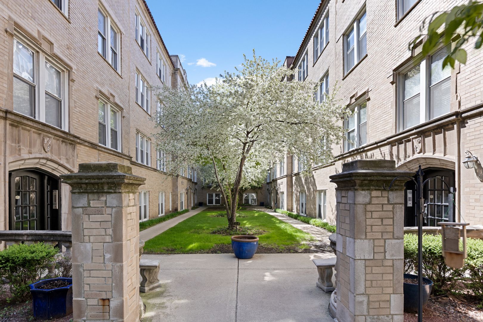 4518 N Ashland Avenue #3E — Chicago, IL 60640