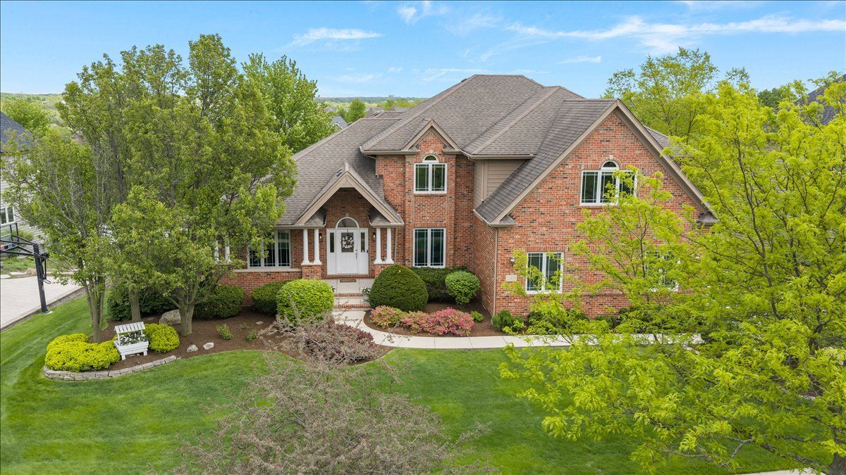 430 Alberosky Way — Batavia, IL 60510