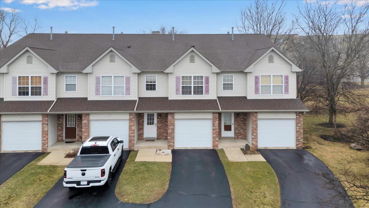 623 SOUTHTOWNE Drive, Belvidere, IL 61008