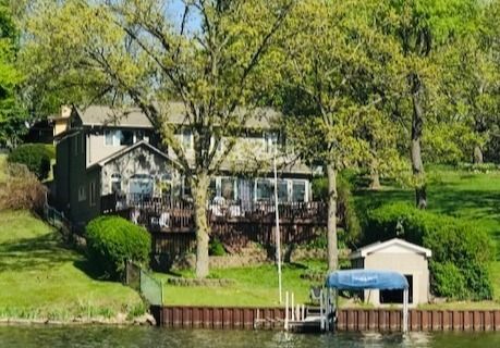 4713 Lake Shore Drive, Wonder Lake, IL 60097