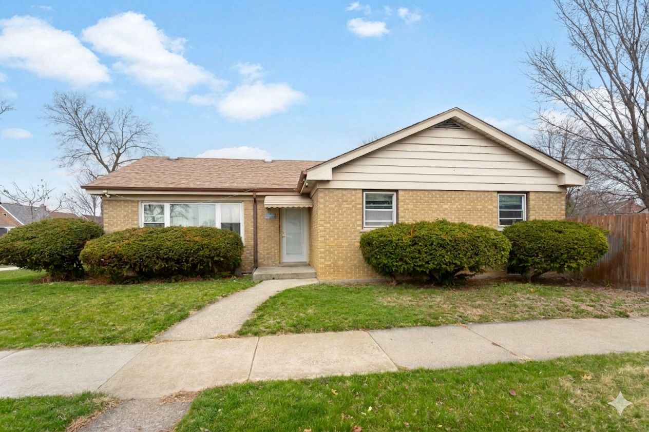 4249 Custer Avenue — Lyons, IL 60534