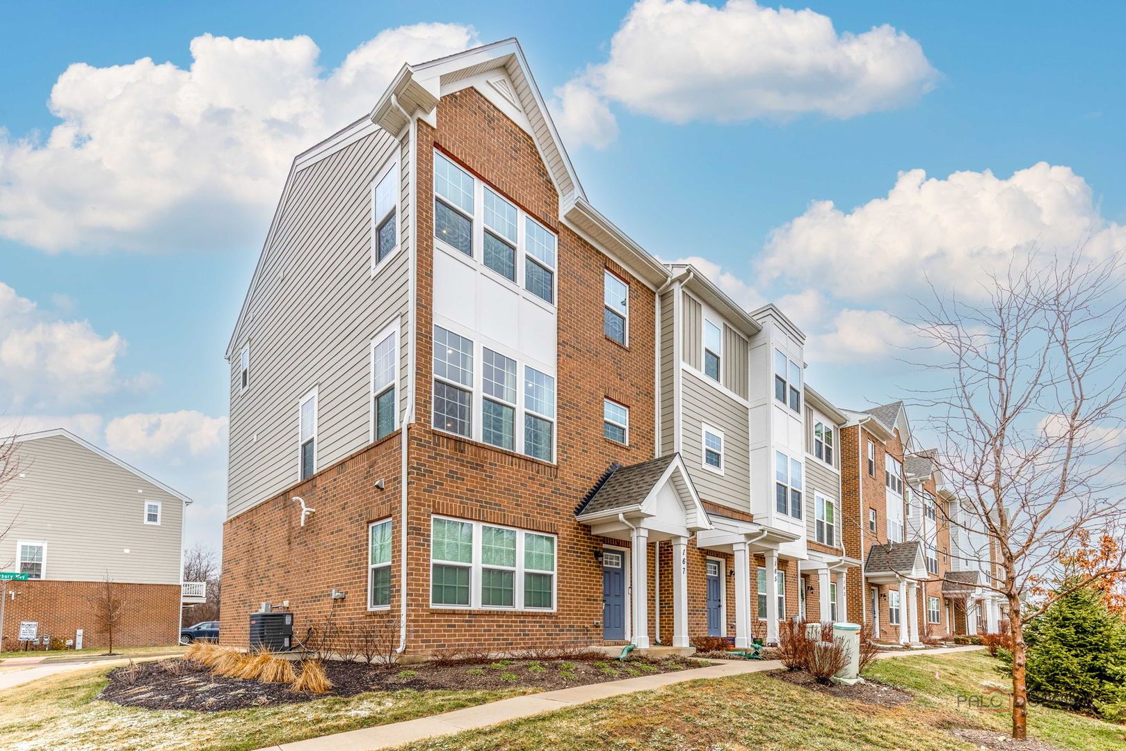 167 Canterbury Way — Lake Zurich, IL 60047