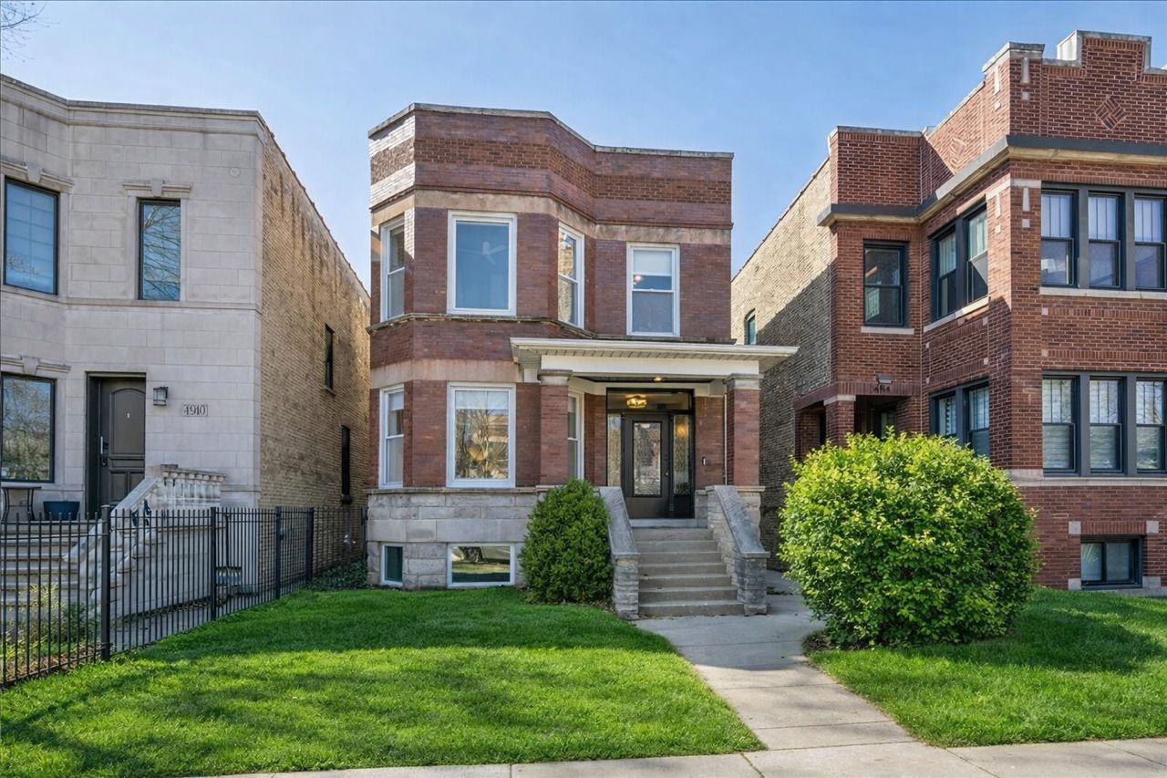 4912 N Winchester Avenue — Chicago, IL 60640