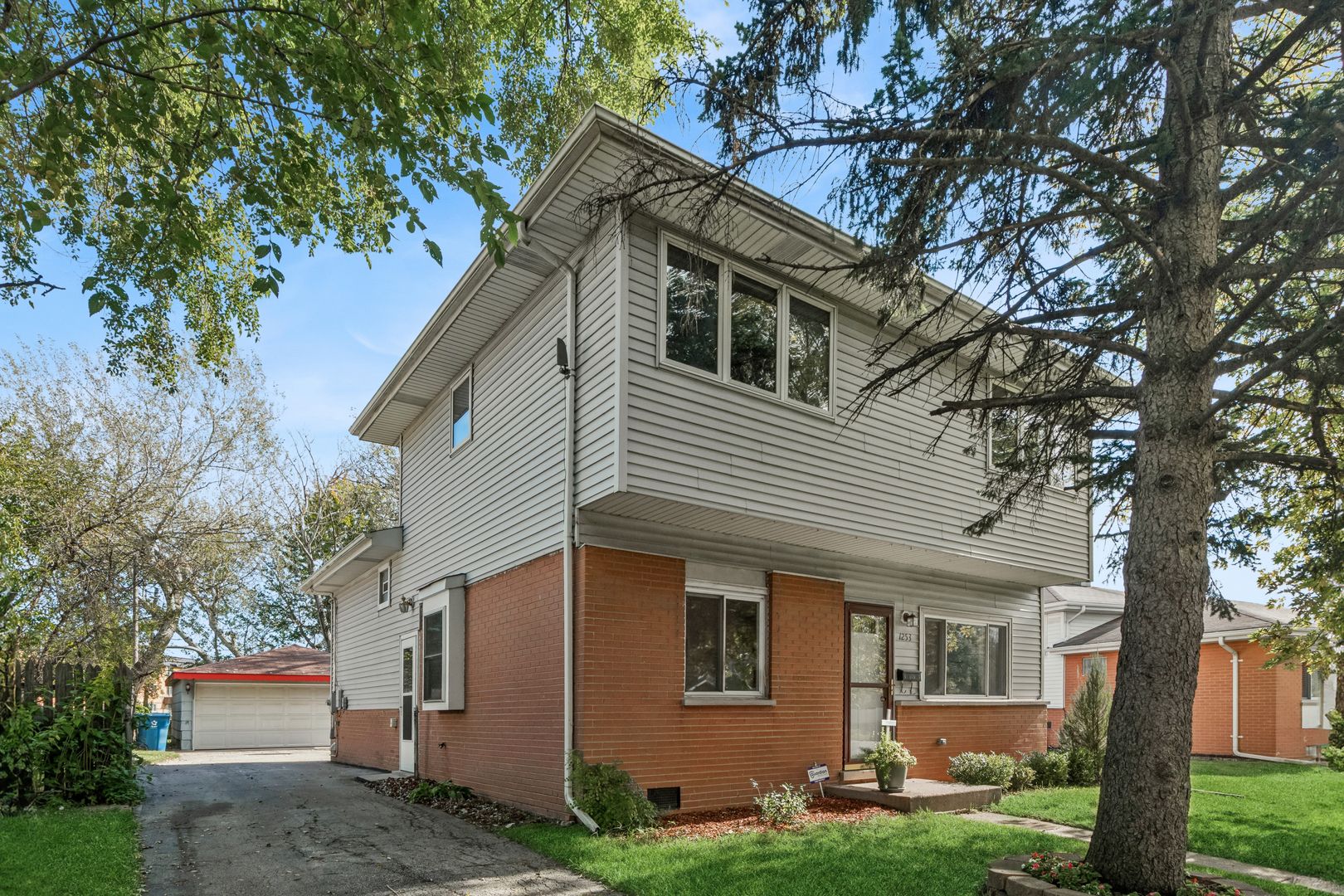 1253 Arthur Street — Calumet City, IL 60409
