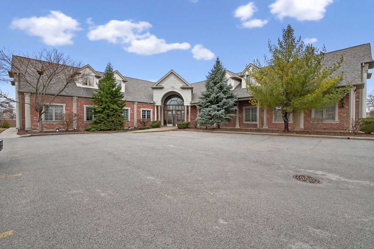 32 Uno Circle, Joliet, IL 60435