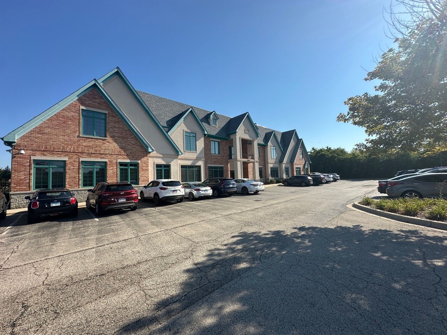 1531 S Grove Avenue — Barrington, IL 60010