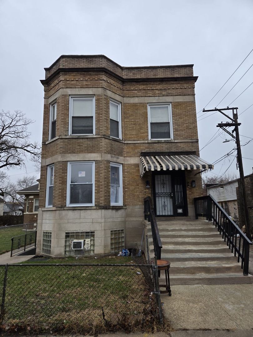 7514 S Dante Avenue — Chicago, IL 60619