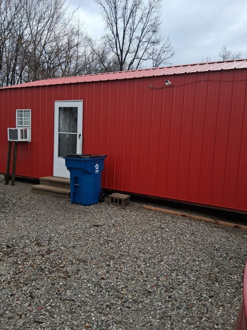 17092 Route 37 Highway N, Johnston City, IL 62951
