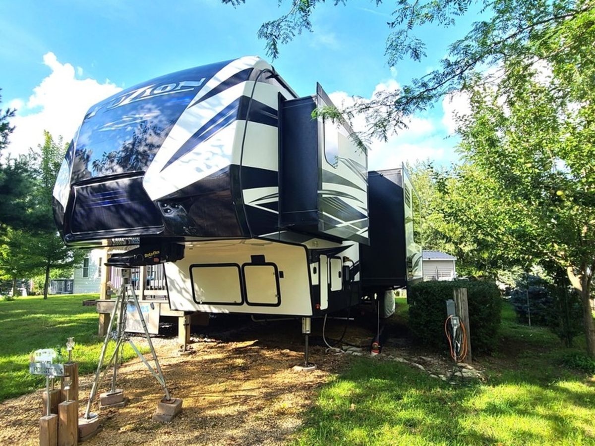 22/125 Woodhaven, Sublette, IL 61367