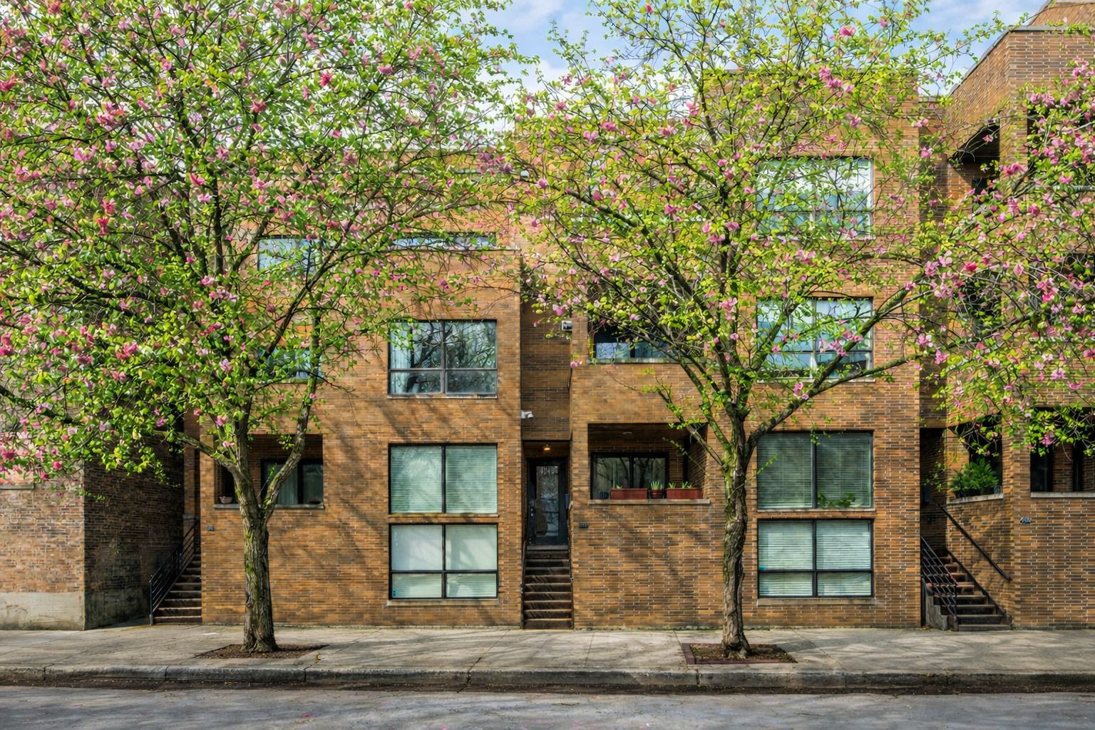 4648 N Winthrop Avenue #2A — Chicago, IL 60640